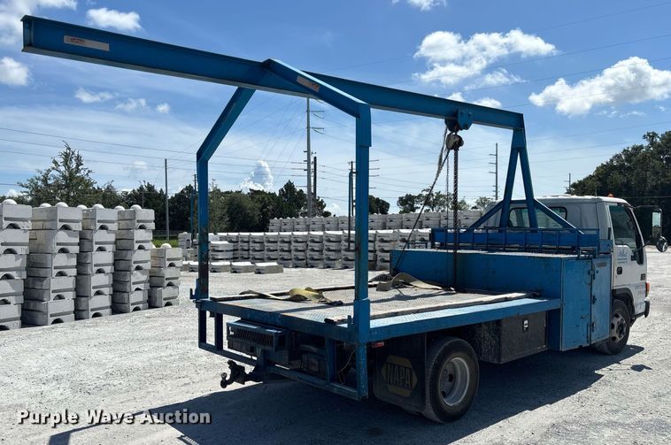 image for item EC3740 2005 GMC W4500 flatbed truck