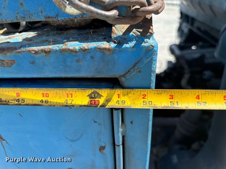 image for item EC3740 2005 GMC W4500 flatbed truck