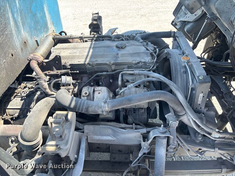 image for item EC3740 2005 GMC W4500 flatbed truck