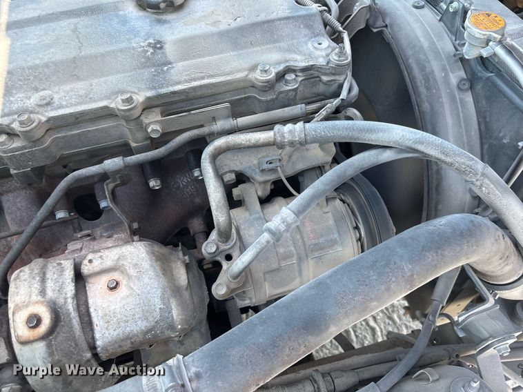 image for item EC3740 2005 GMC W4500 flatbed truck