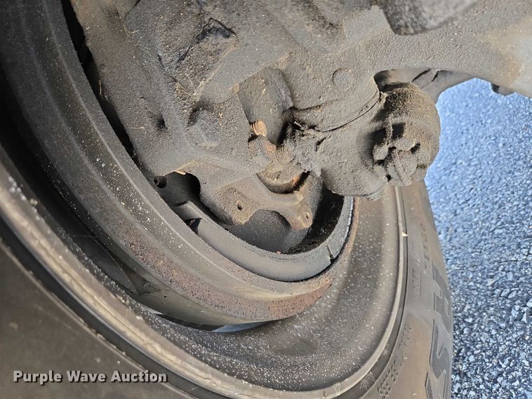 image for item EC4299 2000 Freightliner FL80 semi truck