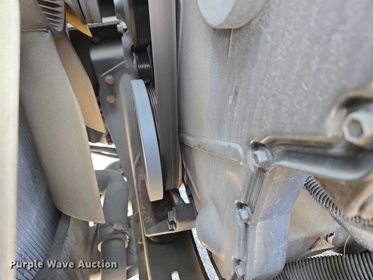 image for item EC4299 2000 Freightliner FL80 semi truck