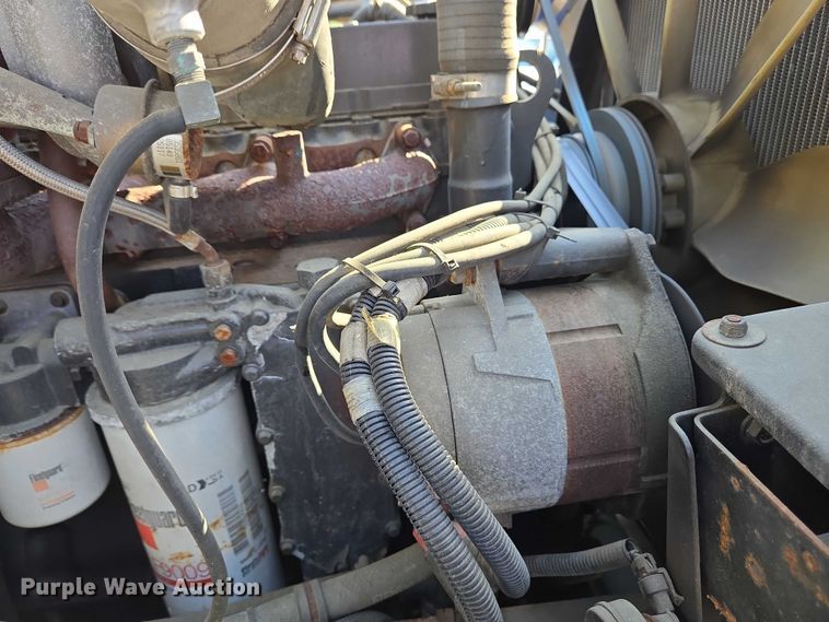 image for item EC4299 2000 Freightliner FL80 semi truck