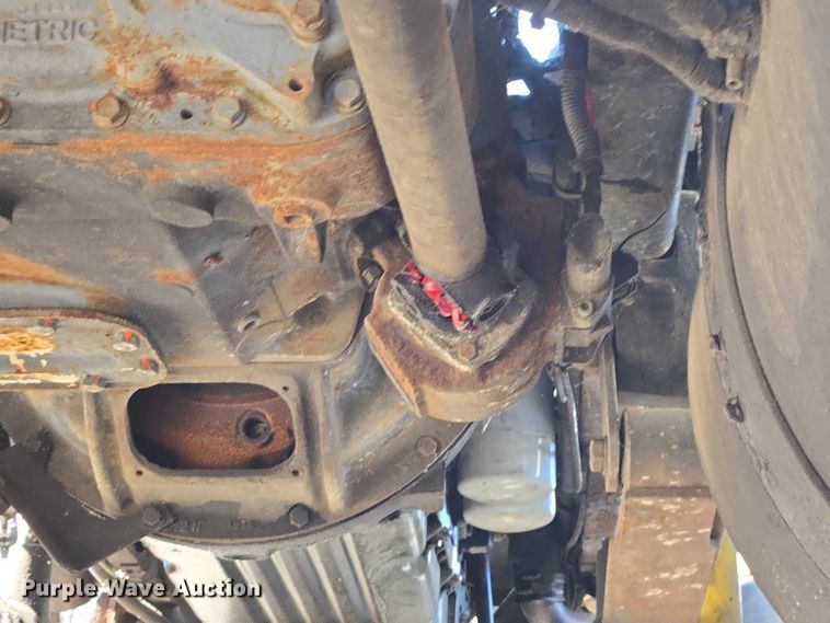 image for item EC4306 1999 Freightliner FLD120 semi truck