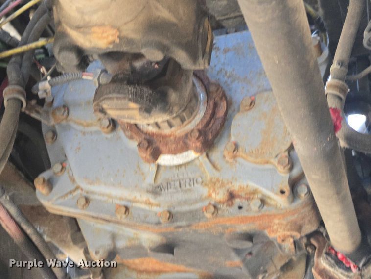 image for item EC4306 1999 Freightliner FLD120 semi truck