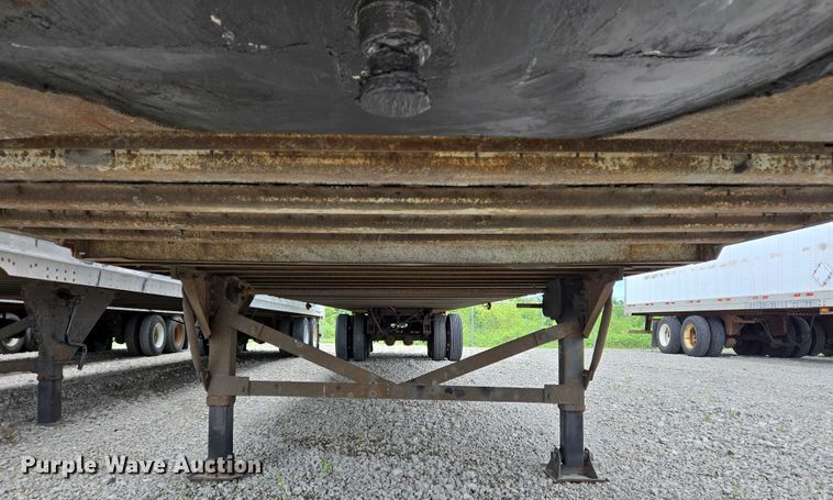 image for item EC4313 2004 Great Dane Trailers dry van trailer