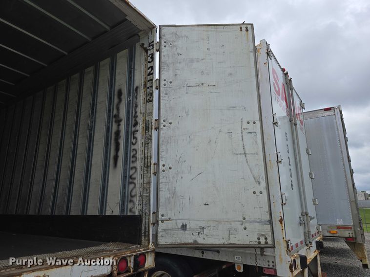 image for item EC4313 2004 Great Dane Trailers dry van trailer