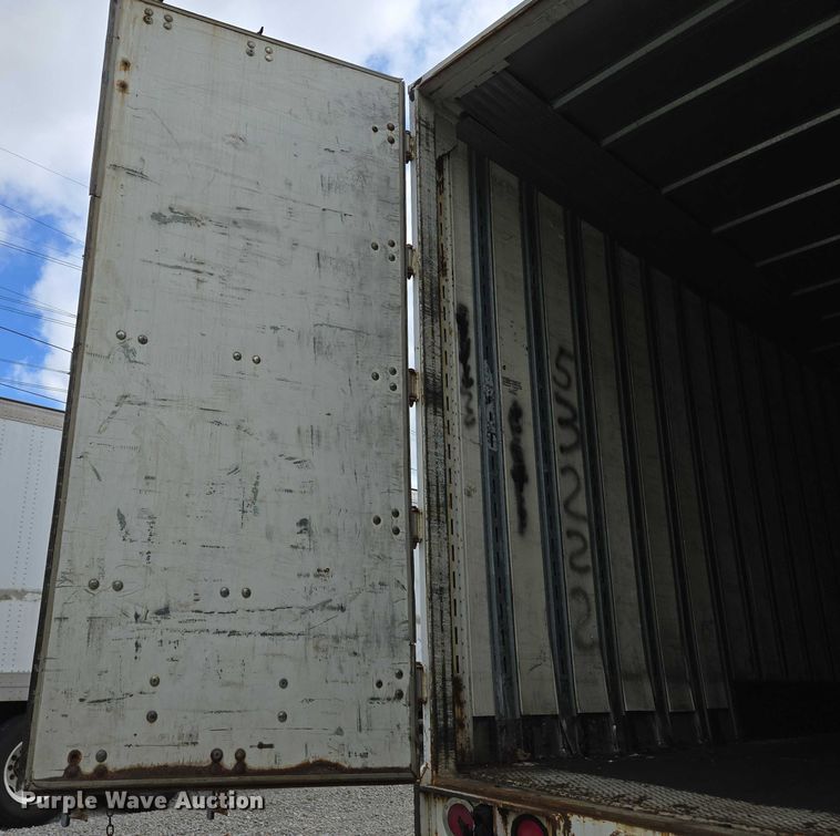 image for item EC4313 2004 Great Dane Trailers dry van trailer