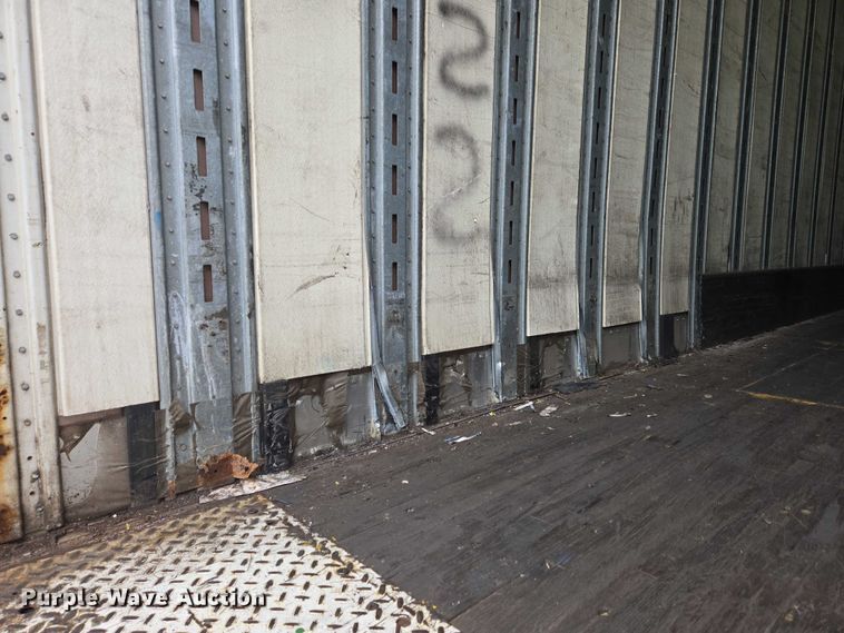 image for item EC4313 2004 Great Dane Trailers dry van trailer