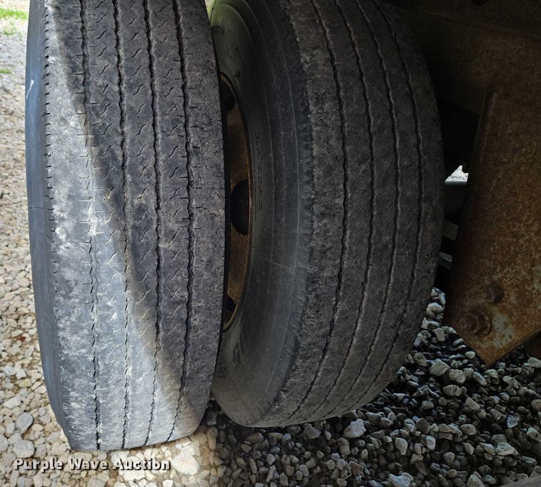 image for item EC4314 2001 Hyundai Translead Trailers dry van trailer