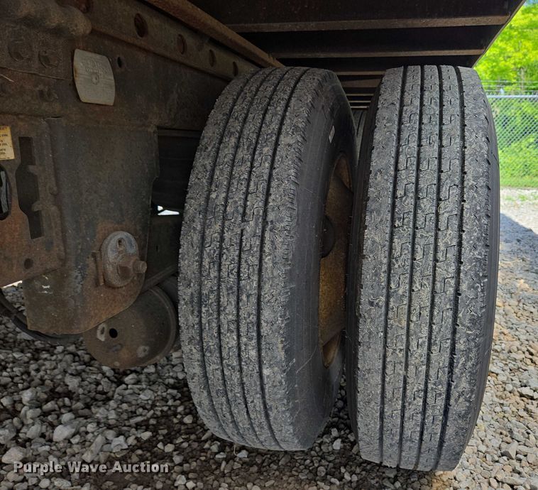 image for item EC4315 2001 Utility MFG S25 dry van trailer