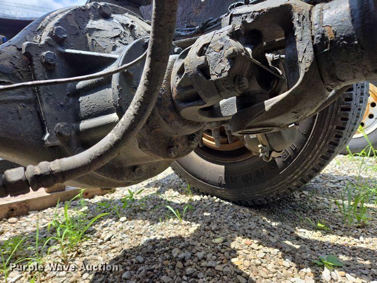 image for item EC4319 2006 Volvo Truck VNL semi truck