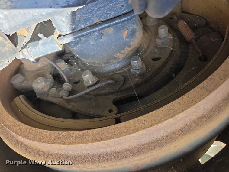 image for item EC4319 2006 Volvo Truck VNL semi truck