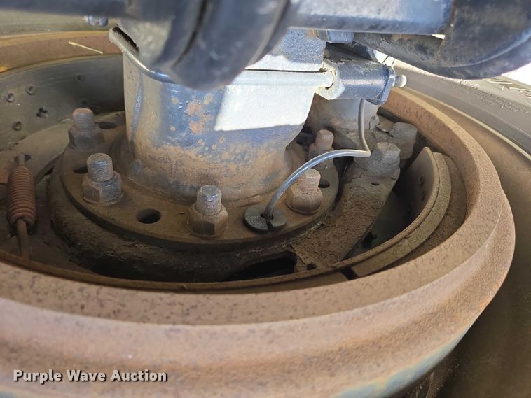 image for item EC4319 2006 Volvo Truck VNL semi truck