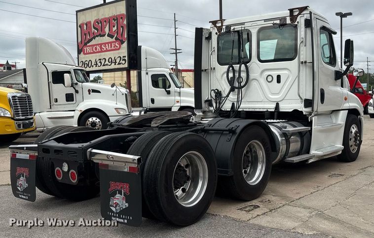 CAMIóN 2018 FREIGHTLINER