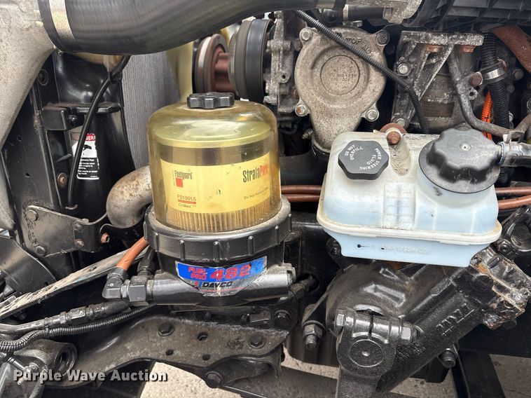 image for item EC4349 2018 Freightliner Cascadia 125 semi truck