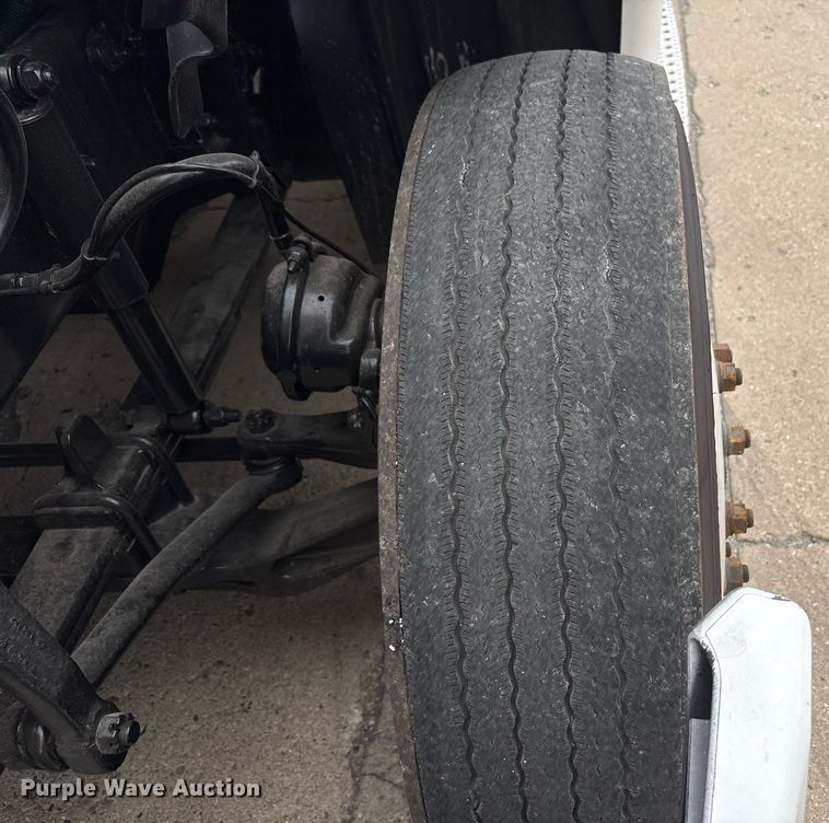 image for item EC4349 2018 Freightliner Cascadia 125 semi truck