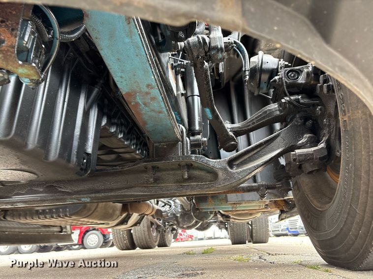 image for item EC4350 2019 Freightliner Cascadia 125 semi truck