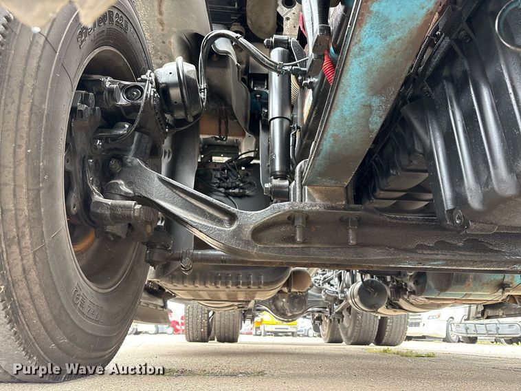 image for item EC4350 2019 Freightliner Cascadia 125 semi truck