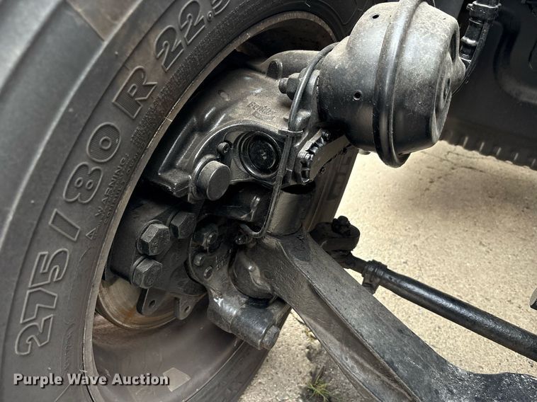 image for item EC4350 2019 Freightliner Cascadia 125 semi truck