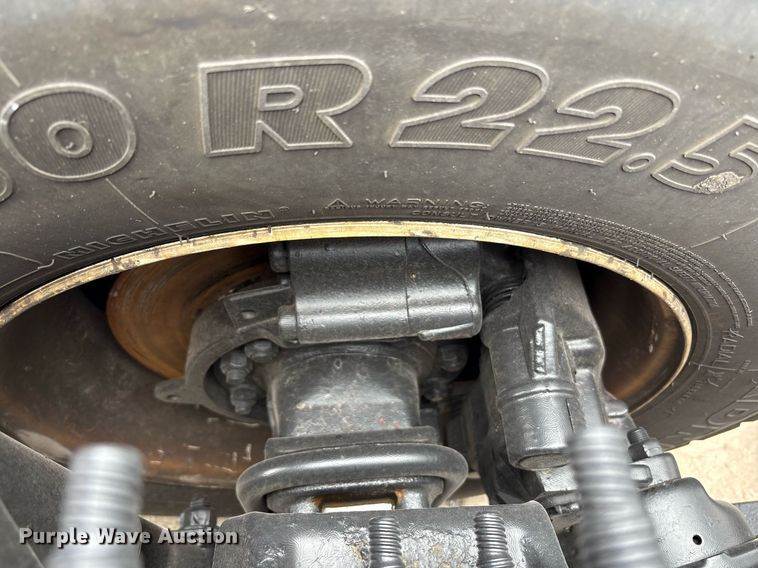 image for item EC4350 2019 Freightliner Cascadia 125 semi truck