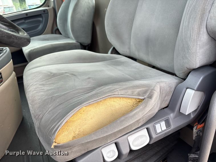 image for item EC4350 2019 Freightliner Cascadia 125 semi truck