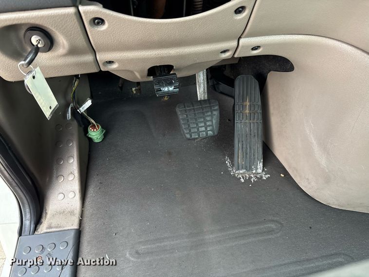 image for item EC4350 2019 Freightliner Cascadia 125 semi truck