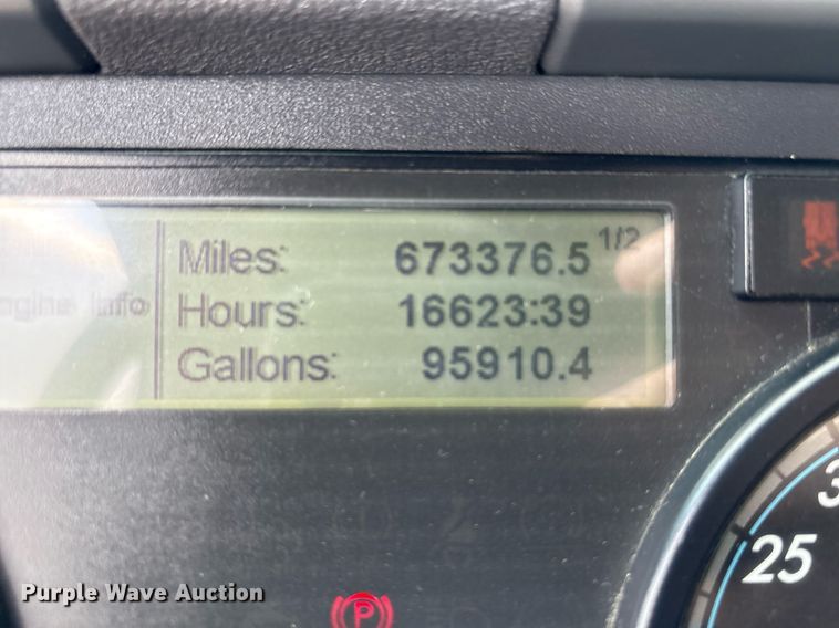 image for item EC4350 2019 Freightliner Cascadia 125 semi truck