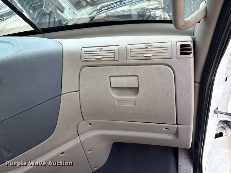 image for item EC4350 2019 Freightliner Cascadia 125 semi truck