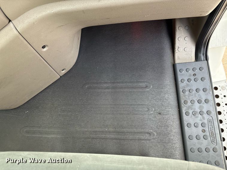 image for item EC4350 2019 Freightliner Cascadia 125 semi truck