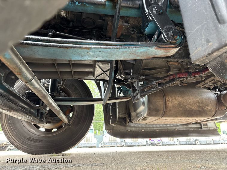 image for item EC4350 2019 Freightliner Cascadia 125 semi truck