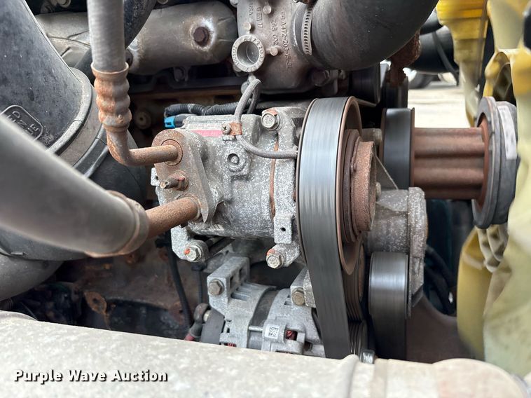 image for item EC4350 2019 Freightliner Cascadia 125 semi truck