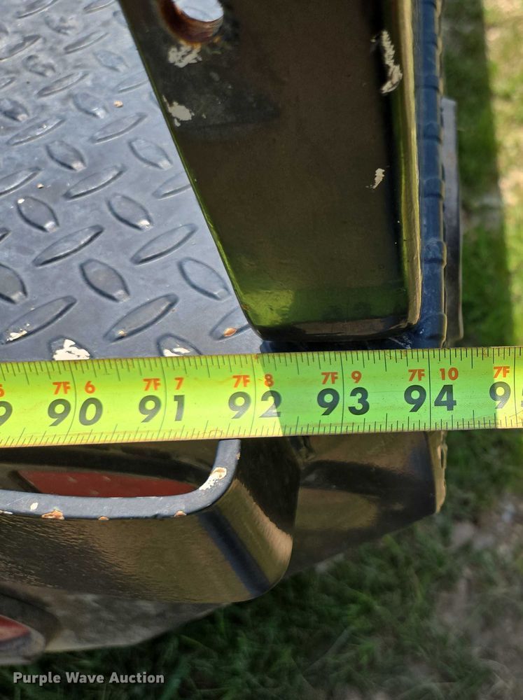 image for item ED2135 2006 Chevrolet C4500 flatbed truck