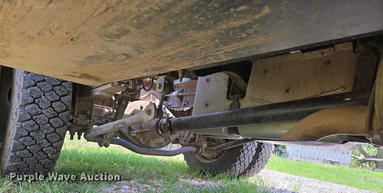 image for item ED2135 2006 Chevrolet C4500 flatbed truck