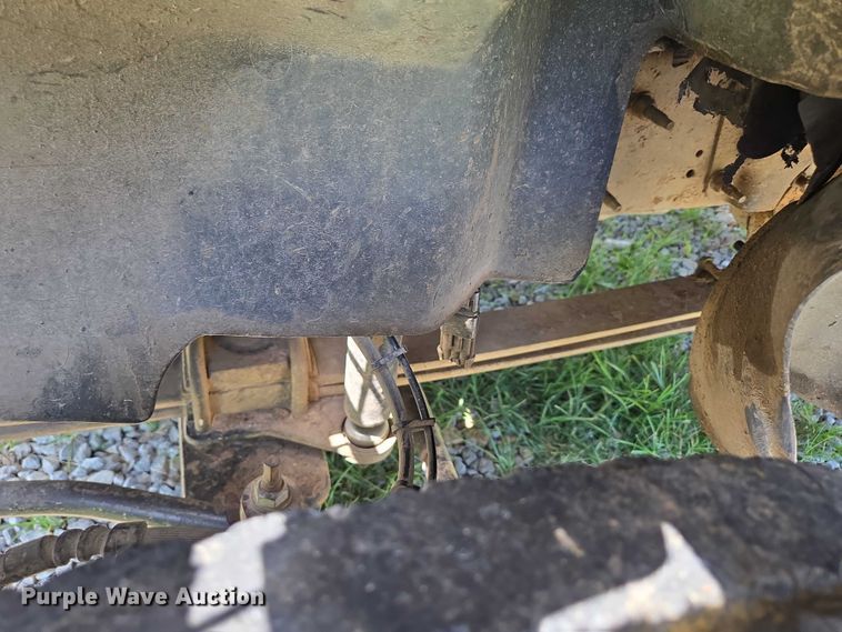 image for item ED2135 2006 Chevrolet C4500 flatbed truck