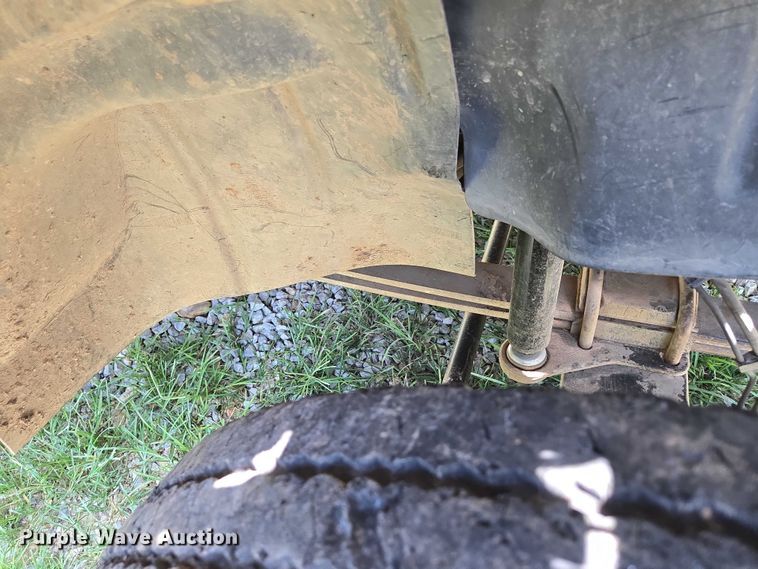 image for item ED2135 2006 Chevrolet C4500 flatbed truck