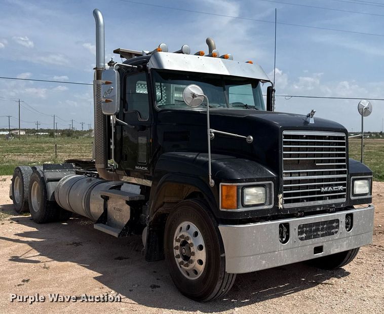 CAMIóN 2012 MACK