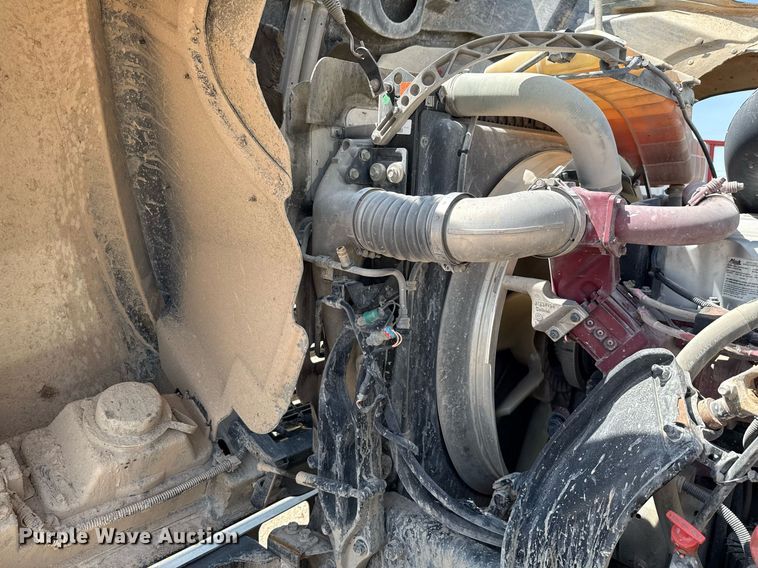 image for item ED5781 2012 Mack CHU613 semi truck