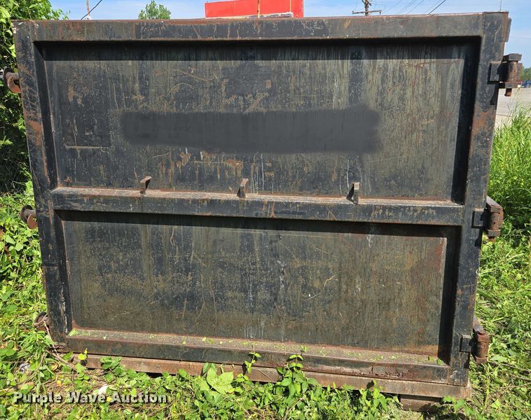 image for item EF1751 Roll-off container