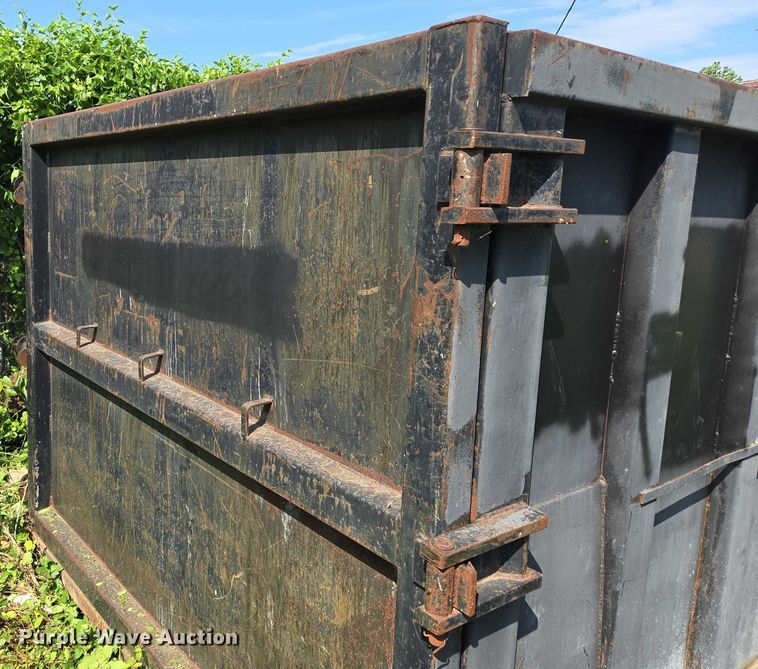 image for item EF1751 Roll-off container