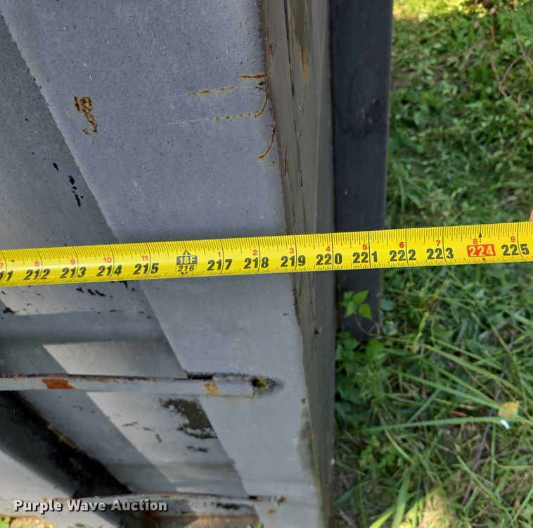 image for item EF1751 Roll-off container