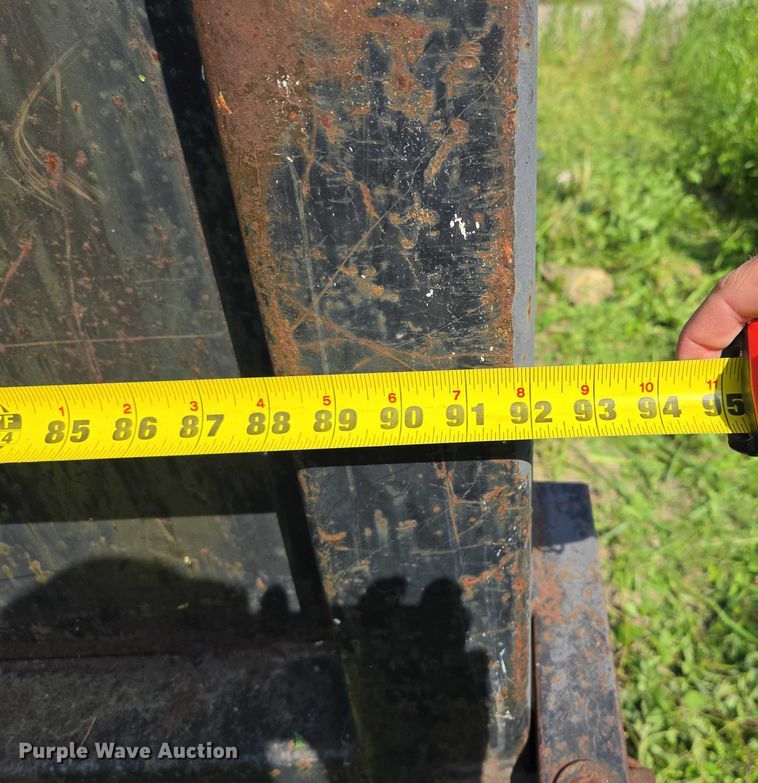 image for item EF1751 Roll-off container