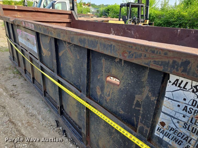 image for item EF1752 Roll-off container