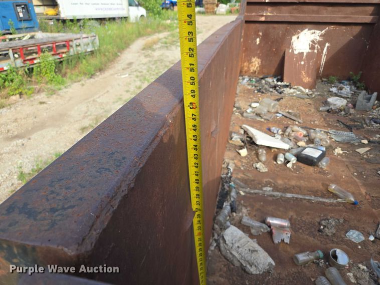 image for item EF1752 Roll-off container