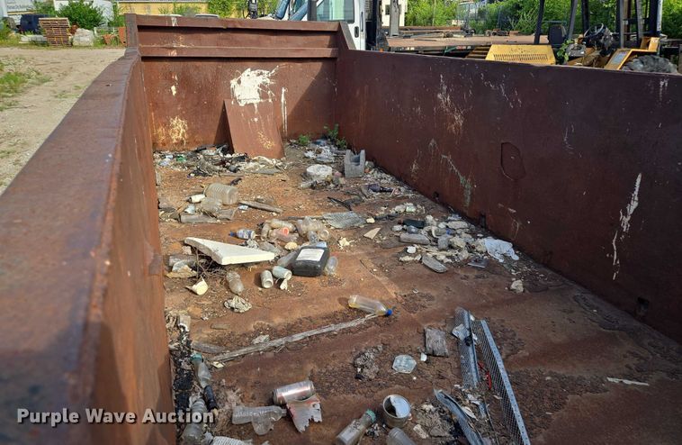 image for item EF1752 Roll-off container