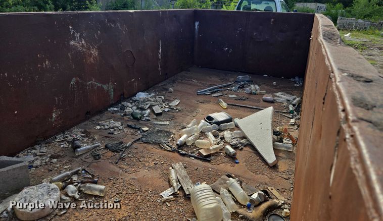 image for item EF1752 Roll-off container