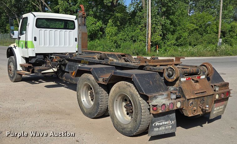 image for item EF1753 2007 Freightliner M2 hook lift truck