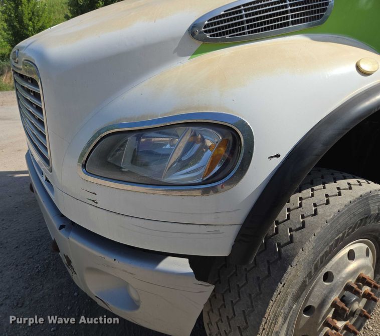 image for item EF1753 2007 Freightliner M2 hook lift truck