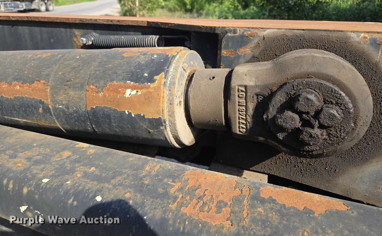 image for item EF1753 2007 Freightliner M2 hook lift truck