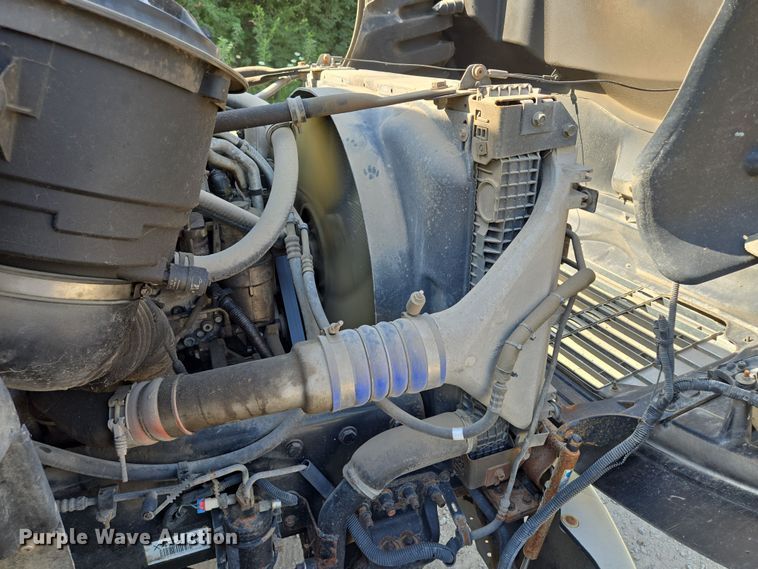 image for item EF1753 2007 Freightliner M2 hook lift truck